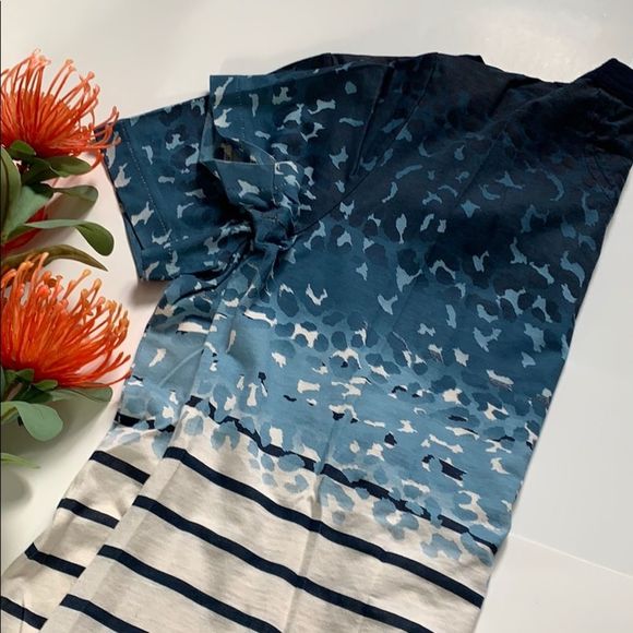 Tory Burch t shirt size S with small defects - Picture 6 of 6